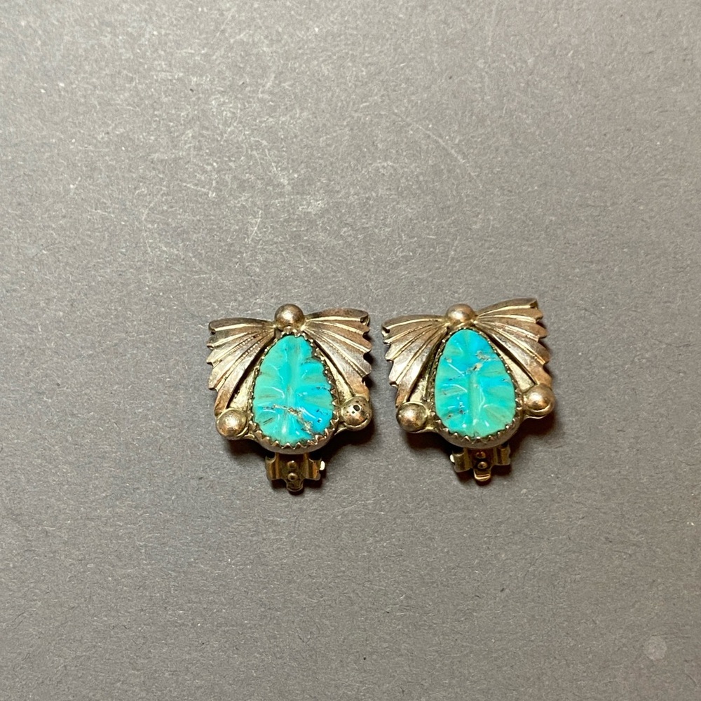 Vintage sterling silver Zuni blue Turquoise clip Earrings